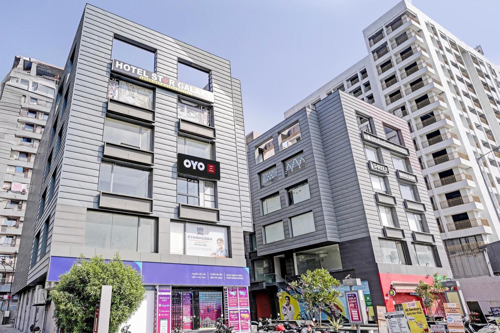Hotel O Star Galaxy Surat Exterior photo
